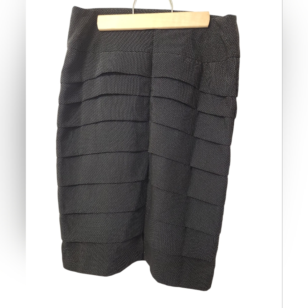 Signature By Larry Levine Black Layered Skirt